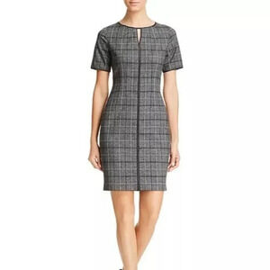 T Tahari Gray Plaid Short Sleeve Keyhole Sheath Dress 2